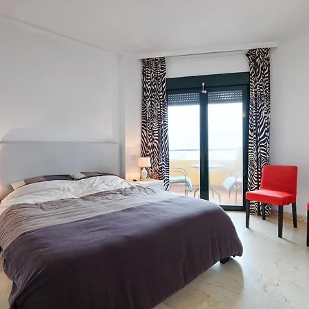 Apartment And Town Centre At Your Doorstep Marbella