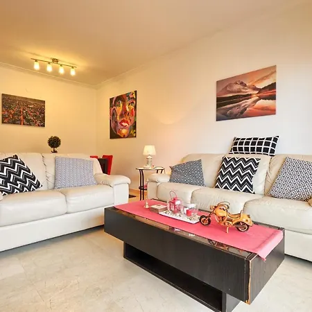And Town Centre At Your Doorstep Marbella